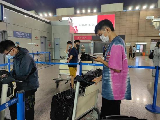 《英雄联盟》S15总决赛激战开启 iG对决T1